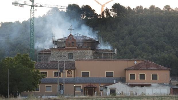 El monasterio palentino que se salvó de las llamas, pero no del cierre