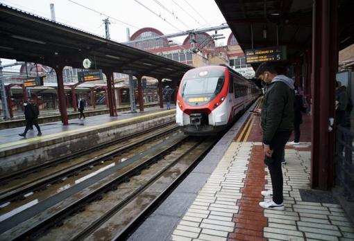 Un tren llega a Chamartín este lunes