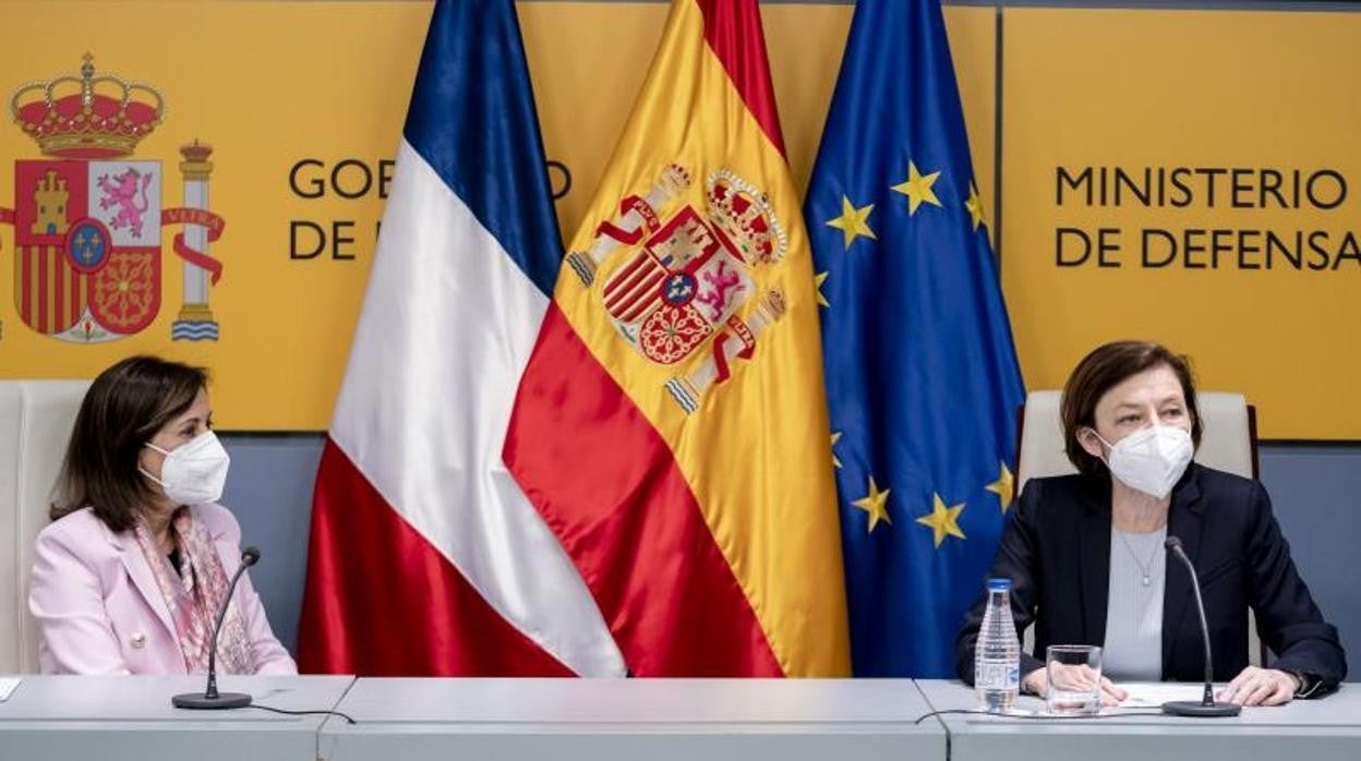 Las ministras Robles y Parly, en la rueda de prensa tras la reunión del Consejo Hispano-Francés de Defensa y Seguridad, celebrado este lunes en Madrid tras nueve años sin convocarse