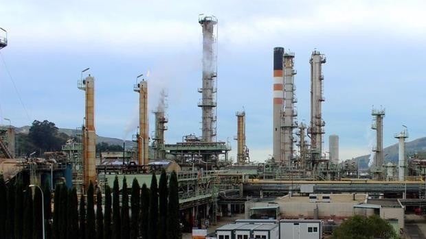 Fallece uno de los operarios heridos en la refinería de Repsol de La Coruña