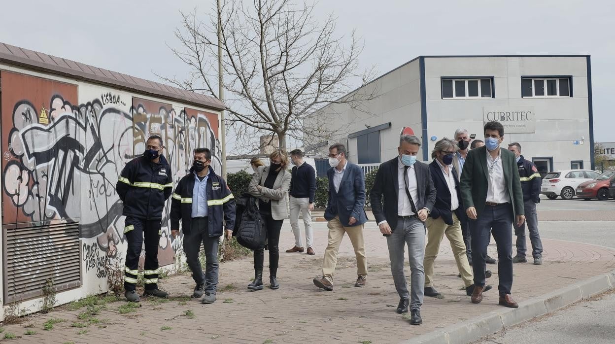 Visita al solar donde se acondicionará el nuevo retén de Bomberos en Xàbia