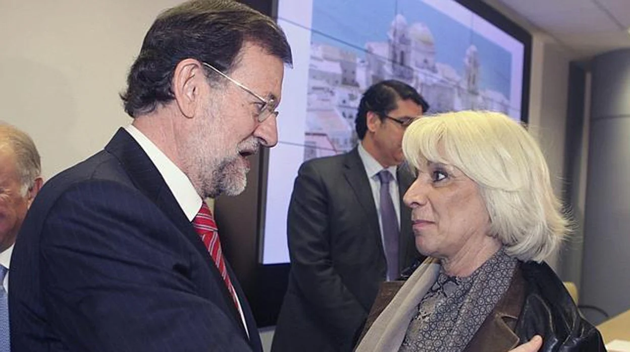 Mariano Rajoy y Teófila Martínez, en una imagen de archivo