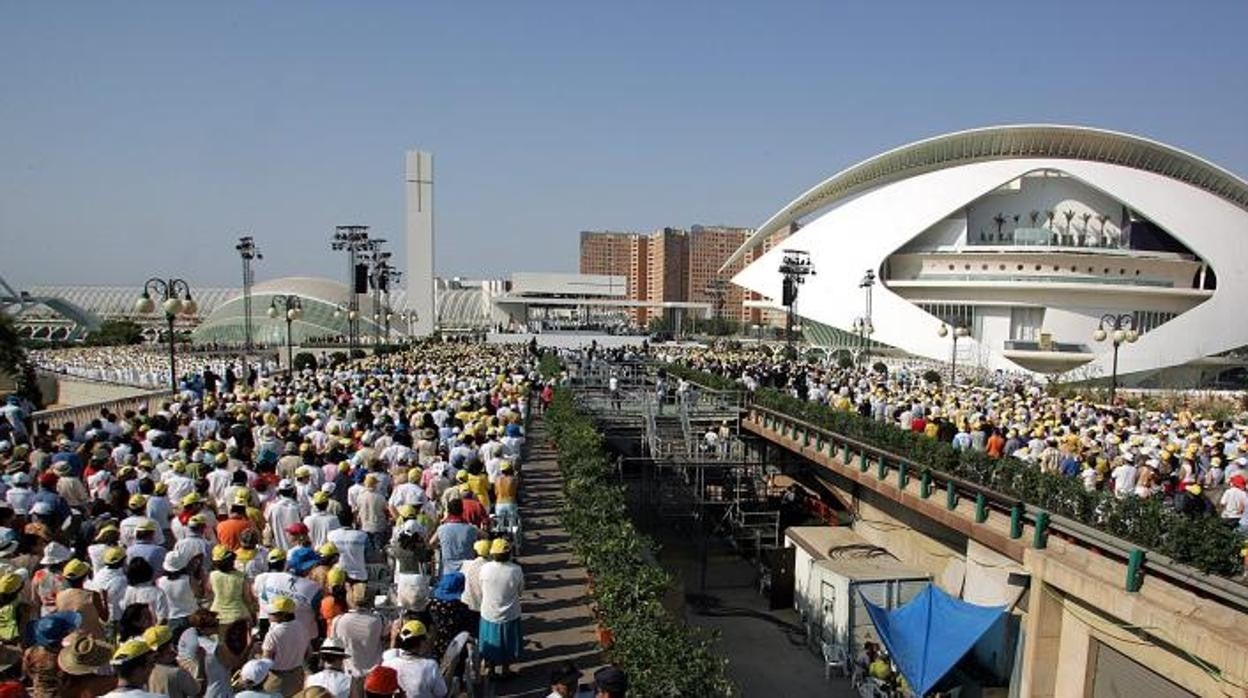 Imagen de archivo tomada durante la visita del Papa Benedicto XVI a Valencia en 2006