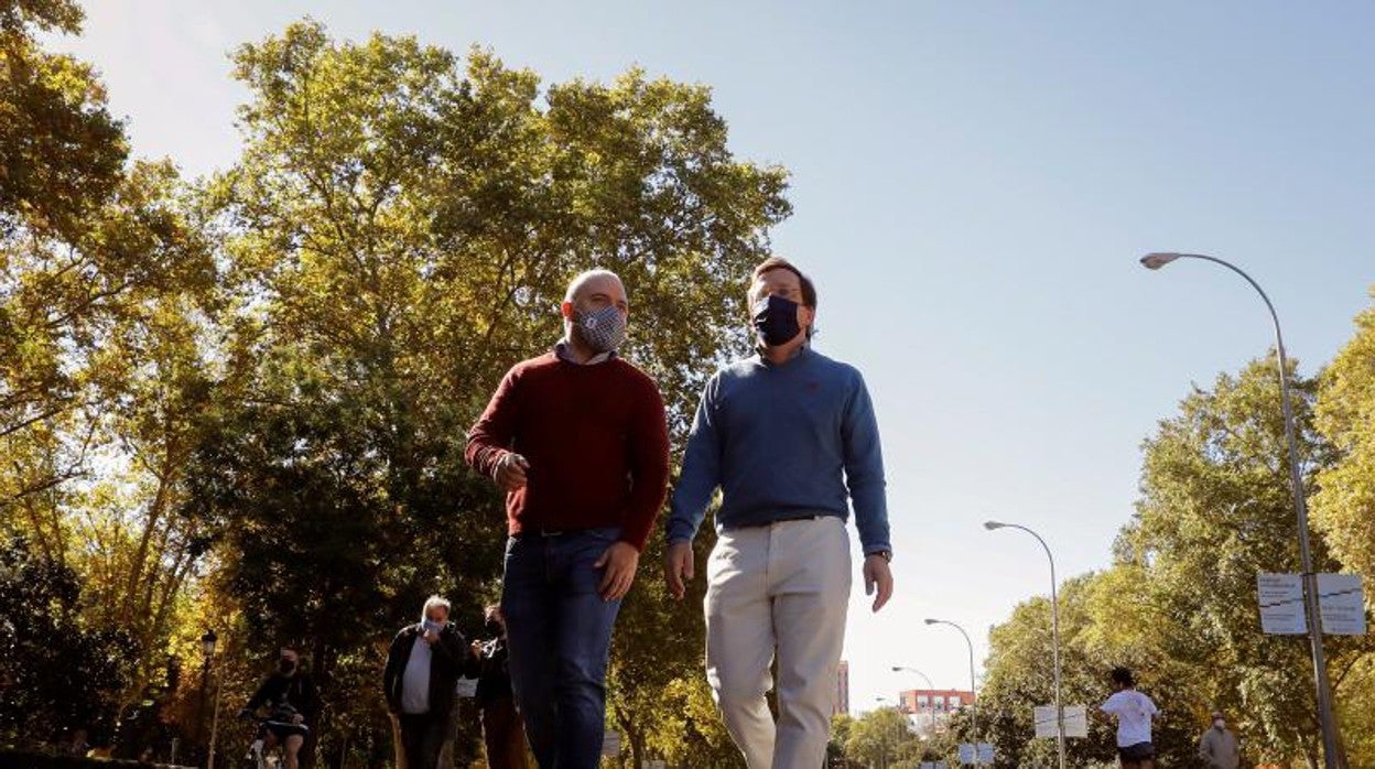 Ángel Carromero y José Luis Martínez-Almeida