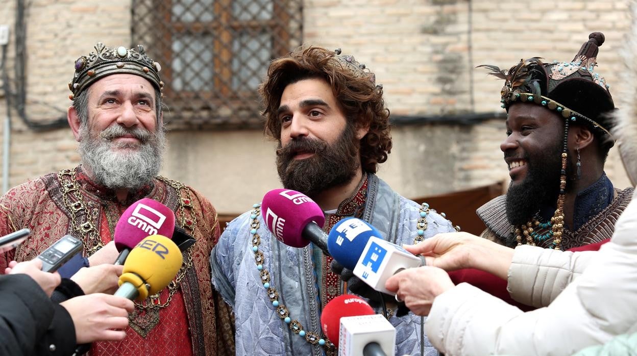 Un rodaje convierte la Puerta de Alfonso VI en la ciudad de los Reyes Magos