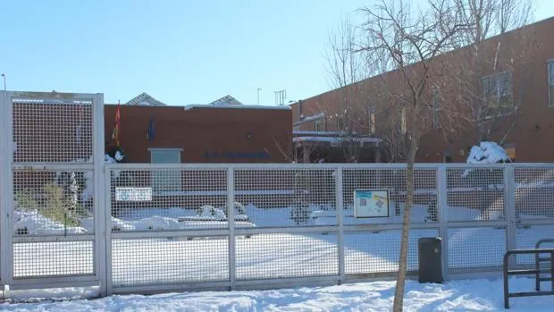 Un total de 14 centros educativos cerrados y 1.515 alumnos afectados por las nevadas