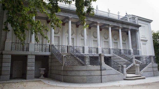 El Palacio de El Capricho inicia su rehabilitación para renacer como museo