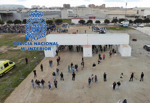 Las paellas universitarias de Alicante se saldan con ocho detenidos, varios intoxicados y 52 actas por drogas