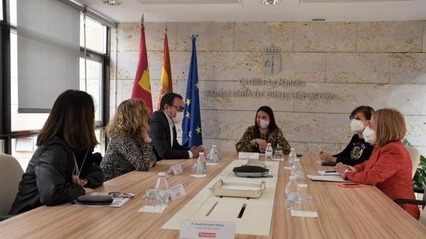 El 112 recibió en 2021 casi 16.180 llamadas de urgencia de usuarios de la teleasistencia