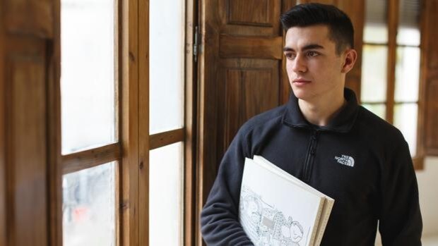 Un centro de FP de Valencia prohíbe a un alumno ir a algunas clases tras pedir los exámenes en castellano
