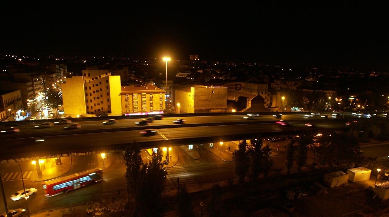 Imagen área del paso elevado de la M-30, en Puente de Vallecas