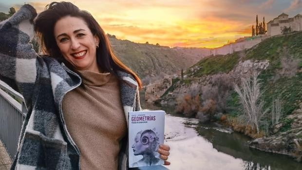 «'Geometrías' es un poemario curioso, en el que se dan la mano la razón y el corazón»