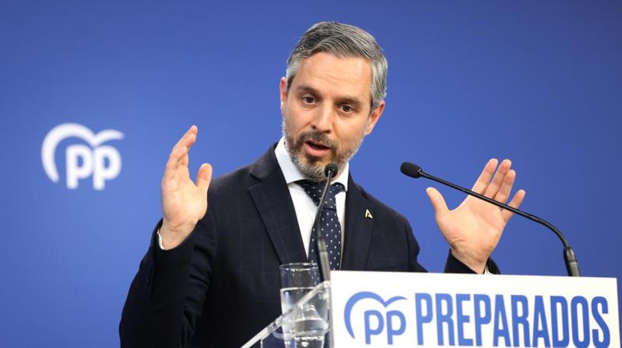 El vicesecretario de Economía del PP, Juan Bravo, ofrece una rueda de prensa, en Madrid