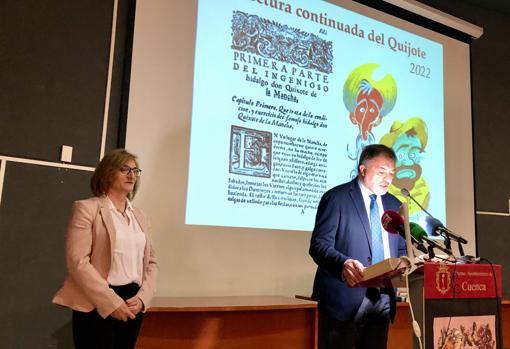 Darío Dolz participa en la lectura continuada de El Quijote, en Cuenca