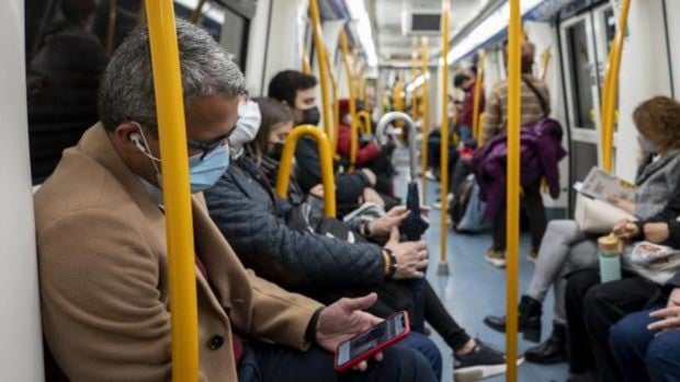 Metro de Madrid reduce el número de trenes para ahorrar en la factura eléctrica