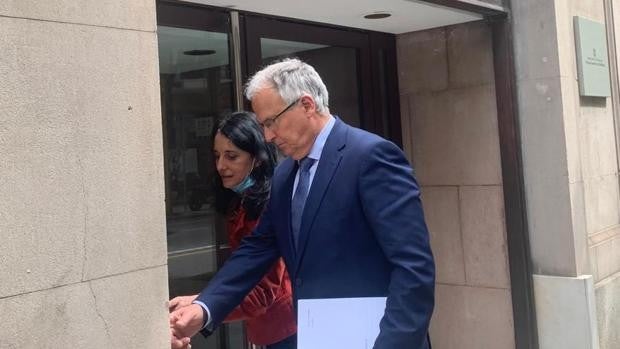 Bou duda de los Mossos y lleva a la Fiscalía el incendio de su coche