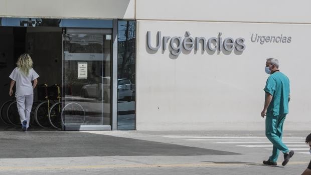 Un niño de 13 años ingresa en la UCI tras una paliza de su padre por no querer ducharse