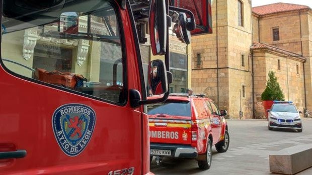 Un incendio en una residencia de mayores de Ponferrada obliga a desalojar a 23 ancianos