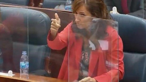 Mónica García, líder de Más Madrid, deja la medicina un año para centrarse en el partido