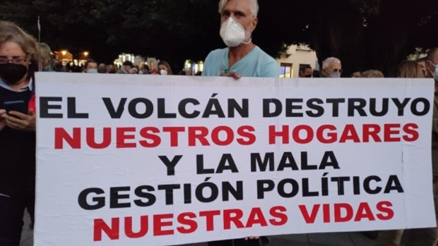 De alquiler y sin contrato: la precariedad persigue a los afectados por el volcán