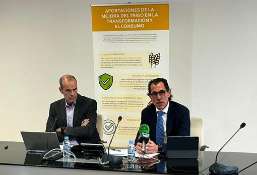 Lluís Inglada, del Instituto Cerdá, y Antonio Villarroel, de Anove, en la presentación del estudio en Toledo