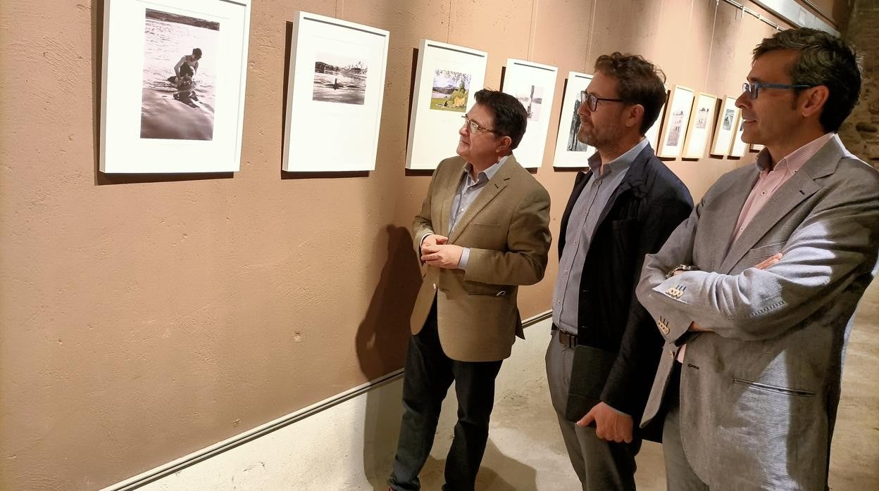 Teo García, Corroto y Butragueño asisten a la exposición fotográfica histórica 'La memoria visual del Tajo¡