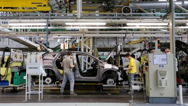 Nuevos paros en las factorías de Renault en Palencia y Valladolid por la falta de semiconductores