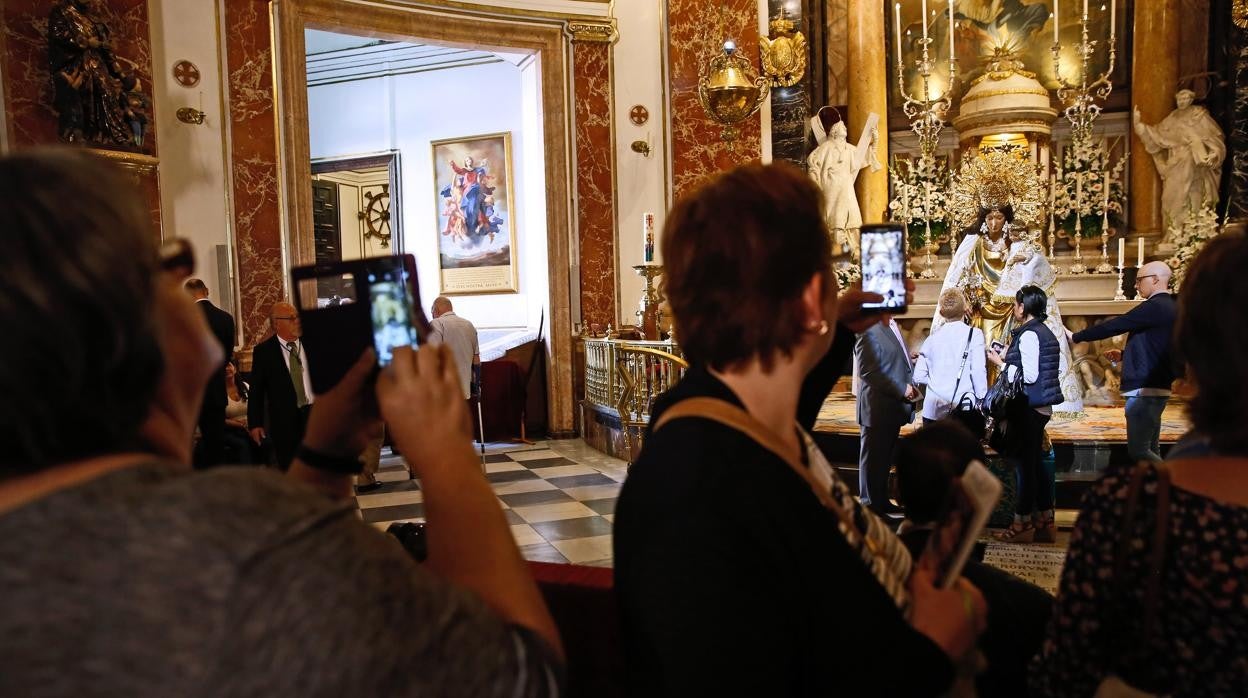 Imagen de archivo del Besamanos a la Virgen de los Desamparados de Valencia