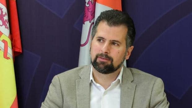 La decisión del PP de dejar al PSOE fuera de las instituciones propias, una «pataleta» según Tudanca