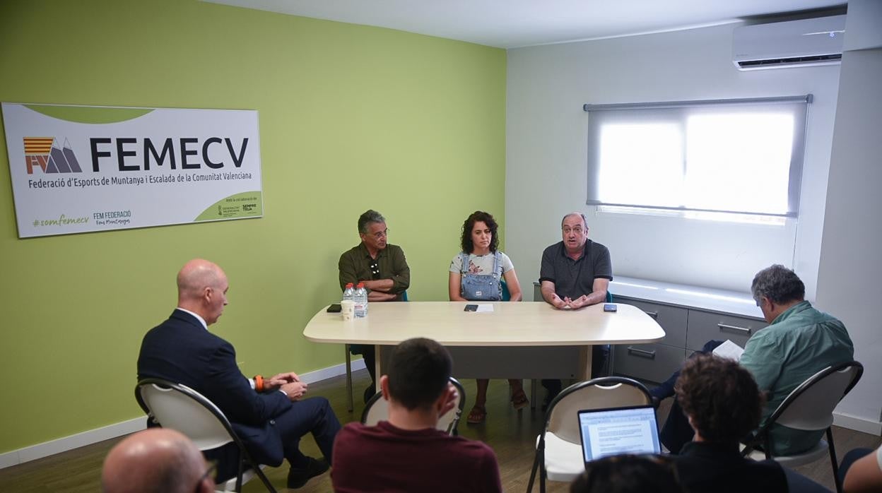 Imagen tomada durante la reunión de las federaciones deportivas de la Comunidad Valenciana