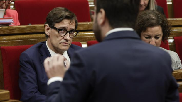 El PP rechaza sumarse a reformar la ley del catalán, tras la oferta de Illa: «Pretende esquivar las sentencias»