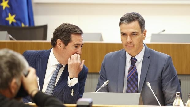 Pedro Sánchez: «Catar confía en España porque la economía española es robusta»