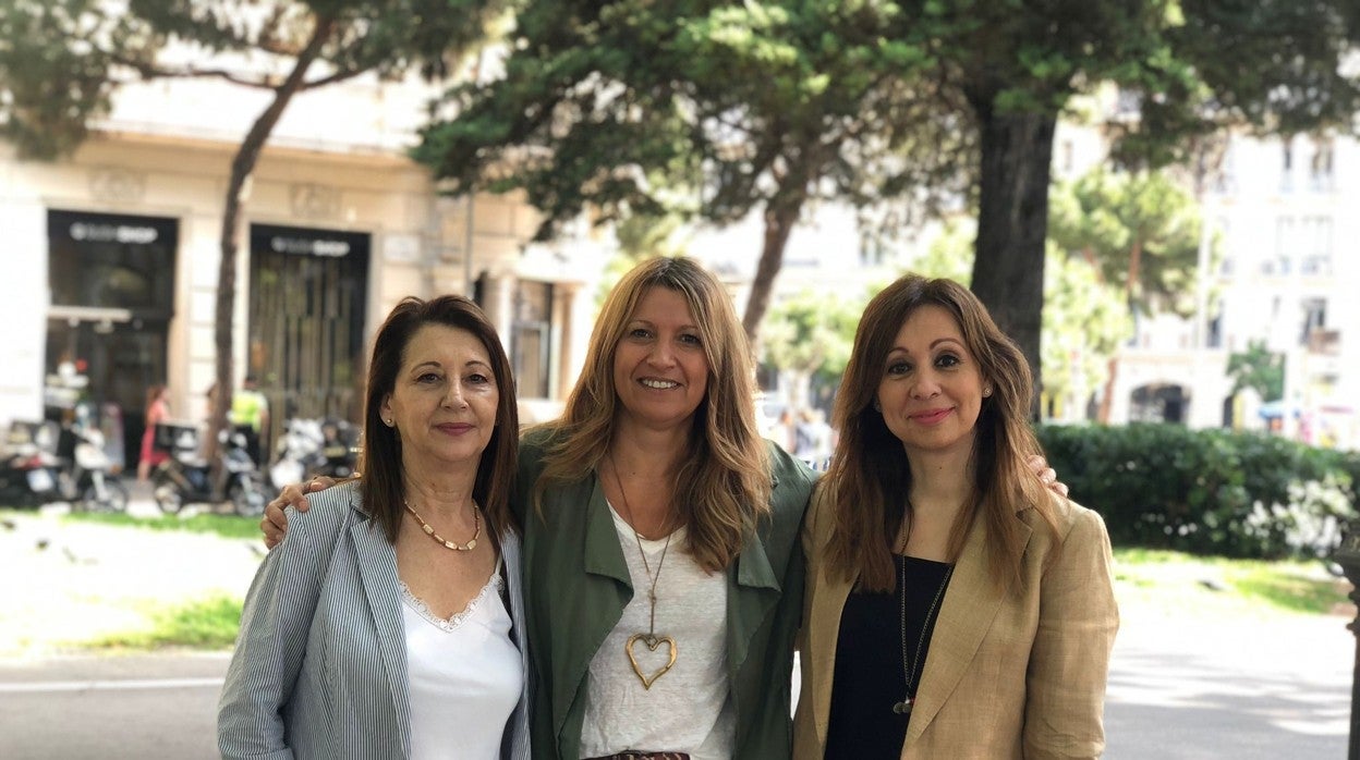 Maria Eugenia Angulo, junto a Eva Parera y Marilén Barceló