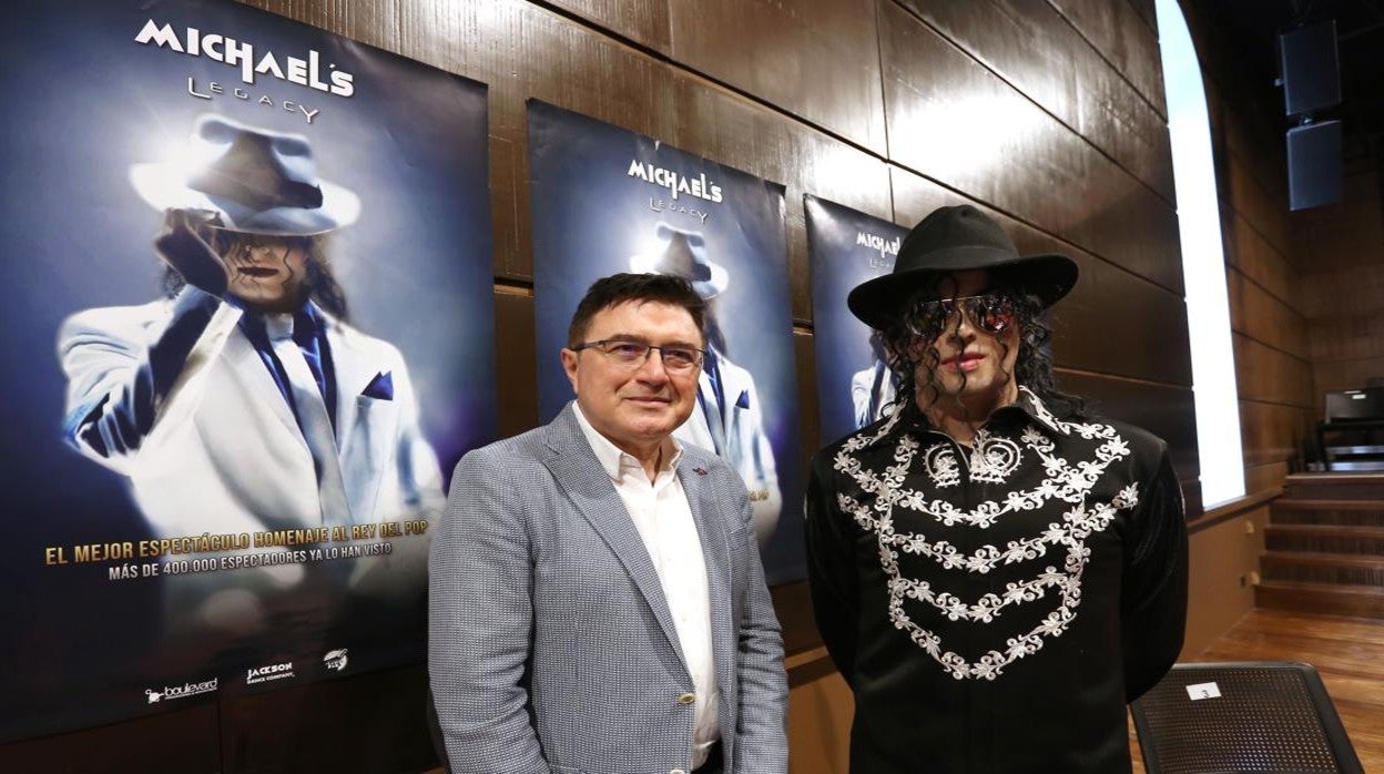 Teo García y Ximo Jackson durante la presentación de 'Michael´ Legacy' en el Teatro de Rojas