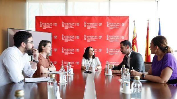 La Generalitat pondrá en marcha el autobús nocturno diario en Mislata a partir del 15 de junio