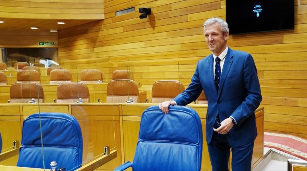 El presidente de la Xunta, Alfonso Rueda, este martes en el Parlamento de Galicia