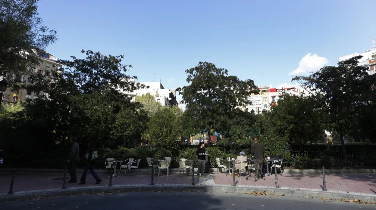 Plaza de Olavide, desde la calle de Trafalgar