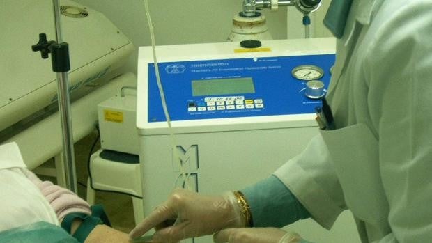 Un juzgado avala la decisión de un hospital público de no autorizar la ozonoterapia a un paciente con covid