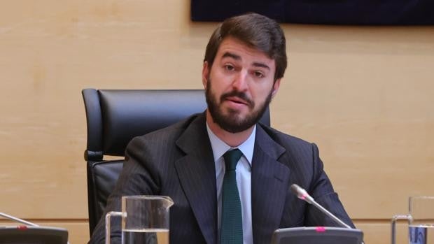 El Defensor del Paciente acusa a Gallardo de ser un «discapacitado mental»