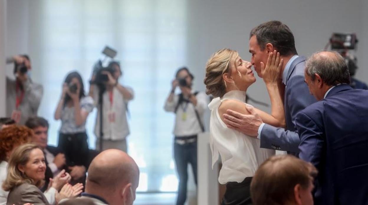 Sánchez, junto a Díaz, clausura el acto de presentación del PERTE de Economía Social y de los Cuidados