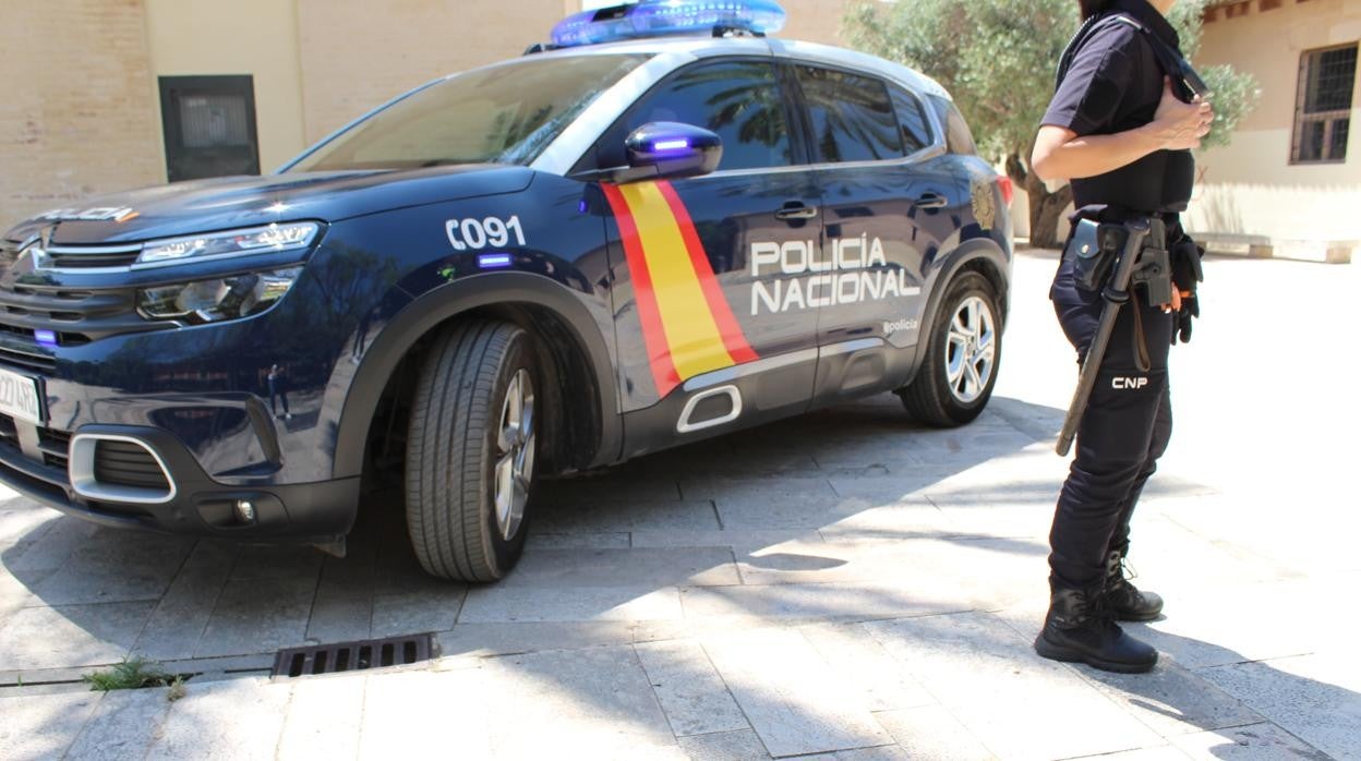 Imagen de recurso de un coche patrulla de la Policía Nacional