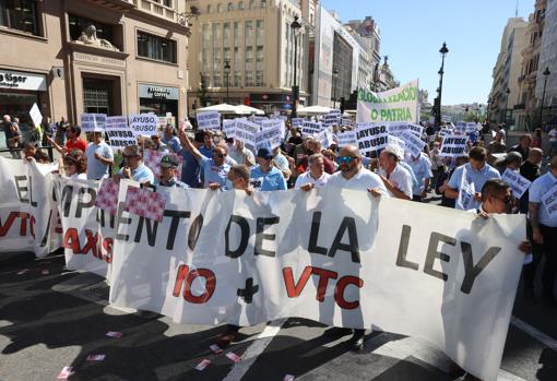 La marcha, sin incidentes, ha transcurrido entre Cibeles y la Puerta del Sol con pancartas para que se cumpla la ratio 1/30