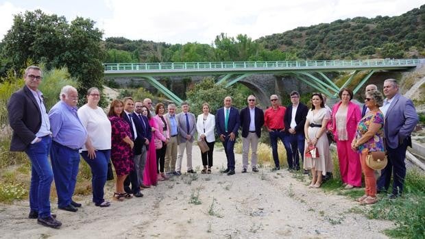 Abierto al tráfico el nuevo puente sobre el Eresma en Bernardos (Segovia)