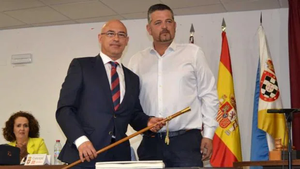 Alfonso Lozano Megía, de Ciudadanos, coge el relevo a José Calzada como nuevo alcalde de Viso del Marqués