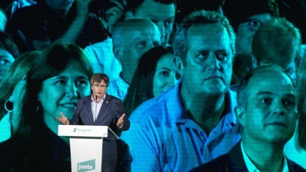 Junts planteará a sus bases si seguir en el Govern con ERC