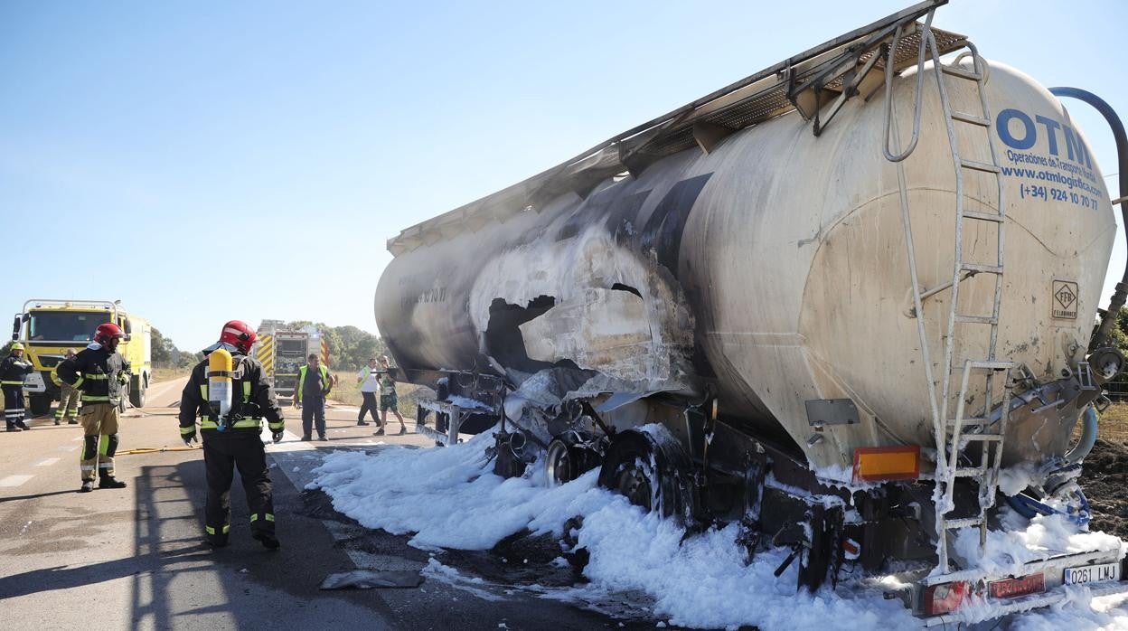 Incendio de un camión cirsterna