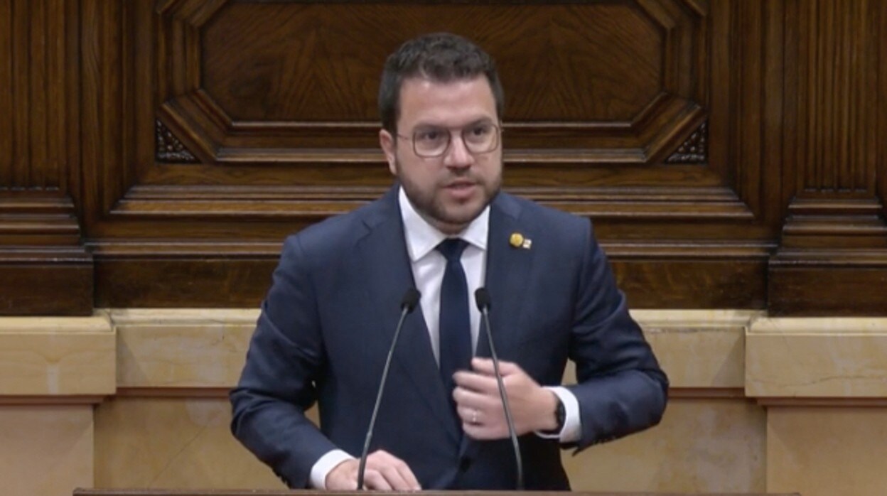 Pere Aragonès, presidente de la Generalitat, hoy, durante su intervención en el Parlamento de Cataluña