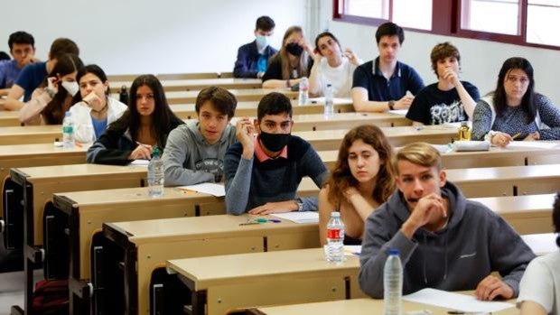 El futuro de la filosofía en las aulas, a examen en la EBAU de Castilla y León