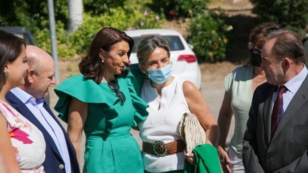 Asaja a Tolón: «Eres la única que da la cara y dice no al trasvase»