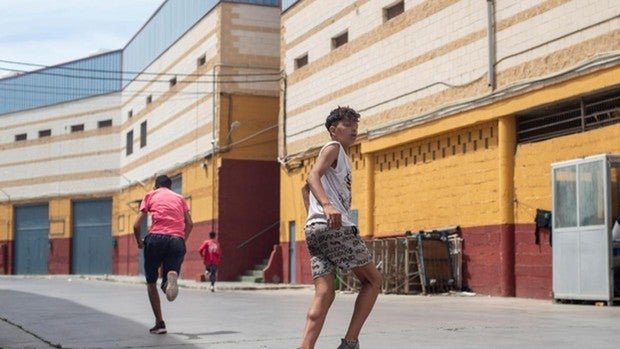 Menores en las calles de Ceuta